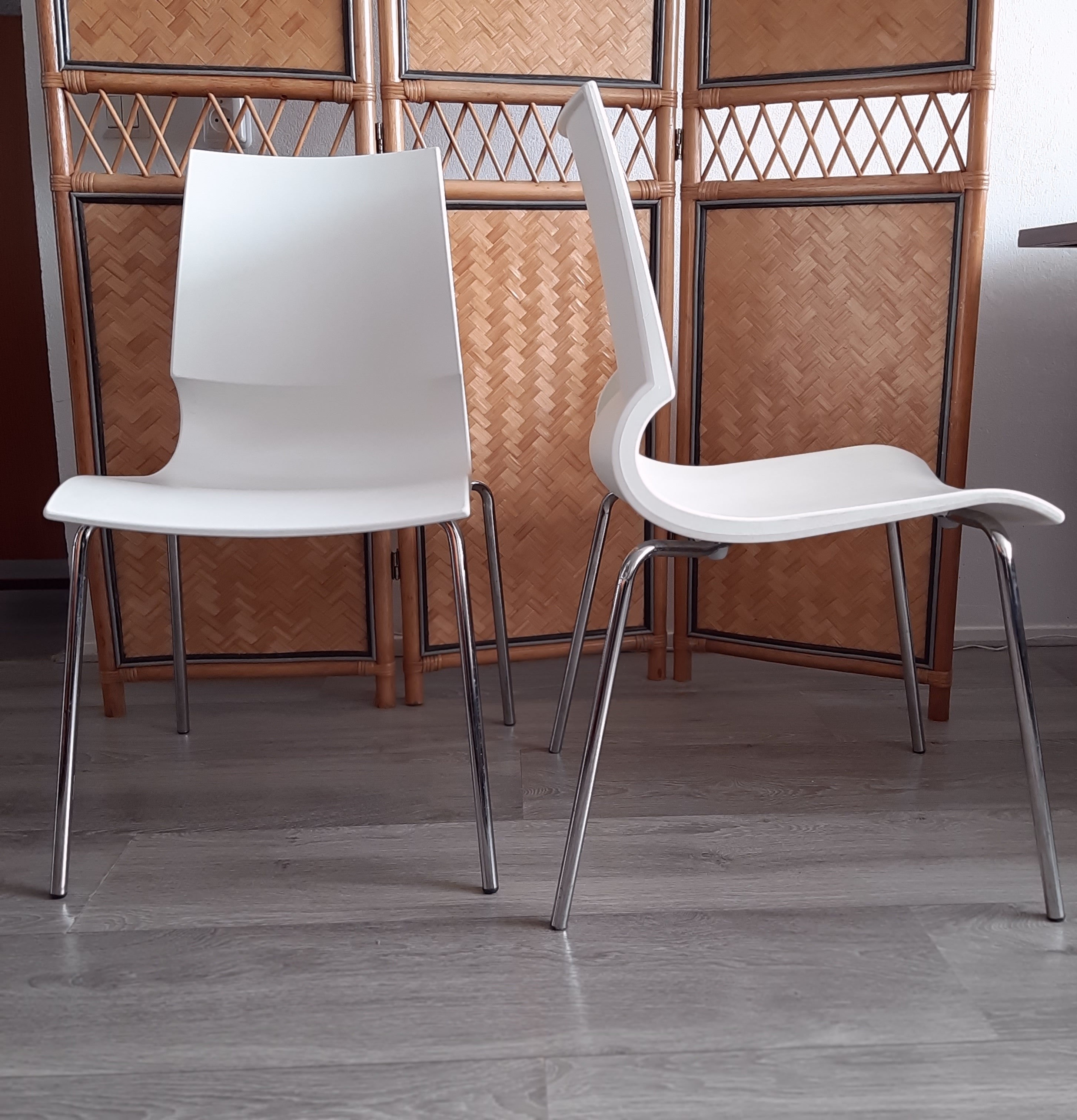 Set_of_4_Marco_Maran_Gigi_Chairs_for_Knoll,_Stackable_Chrome_Dining_Chairs