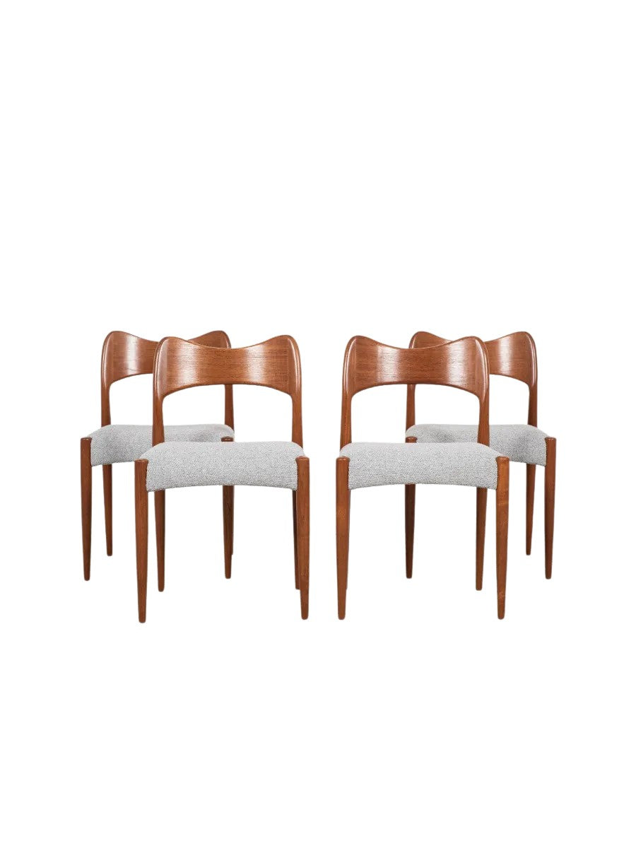 Set_of_4_Midcentury_Dinning_chairs_in_teak_by_Arne_Hovmand_Olsen_for_Mogens_Kold_1960s