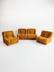 Set_of_4_Modular_Italian_Lounge_Chairs_1970s