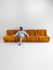 Set_of_4_Modular_Italian_Lounge_Chairs_1970s