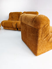 Set_of_4_Modular_Italian_Lounge_Chairs_1970s