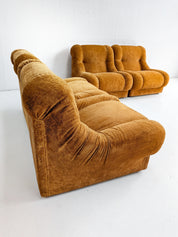 Set_of_4_Modular_Italian_Lounge_Chairs_1970s