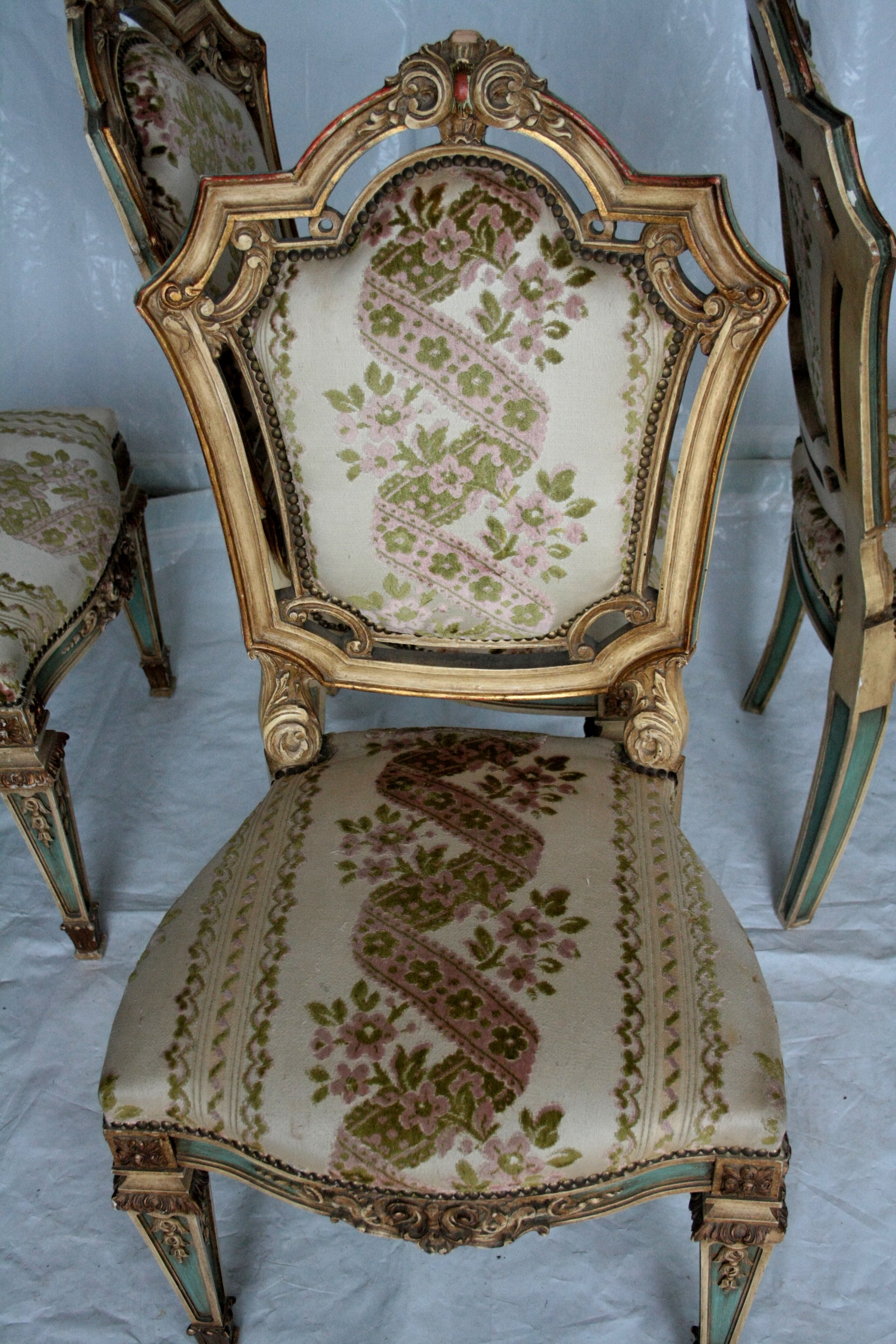 Set_of_4_Napoleon_III_Style_Chairs,_Second_Half_of_the_19th_Century,_France
