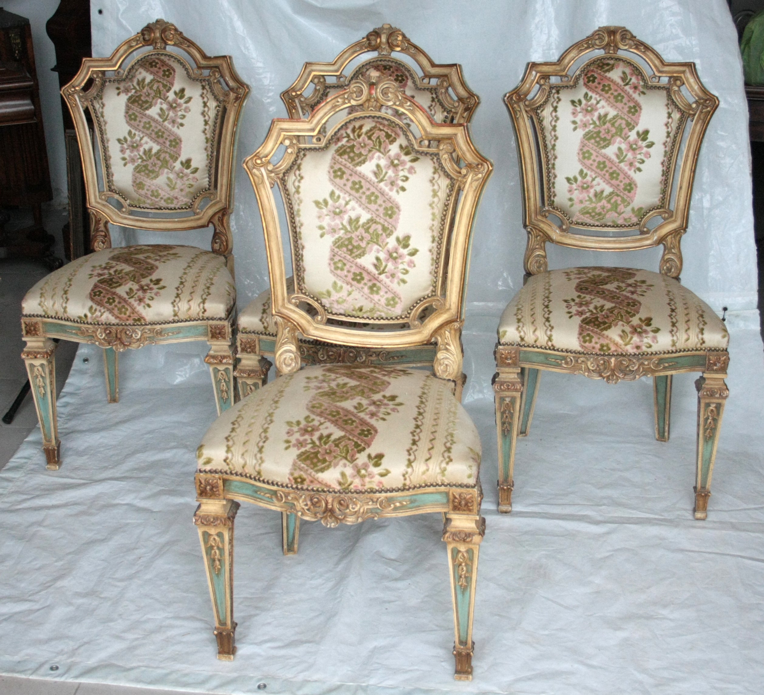 Set_of_4_Napoleon_III_Style_Chairs,_Second_Half_of_the_19th_Century,_France