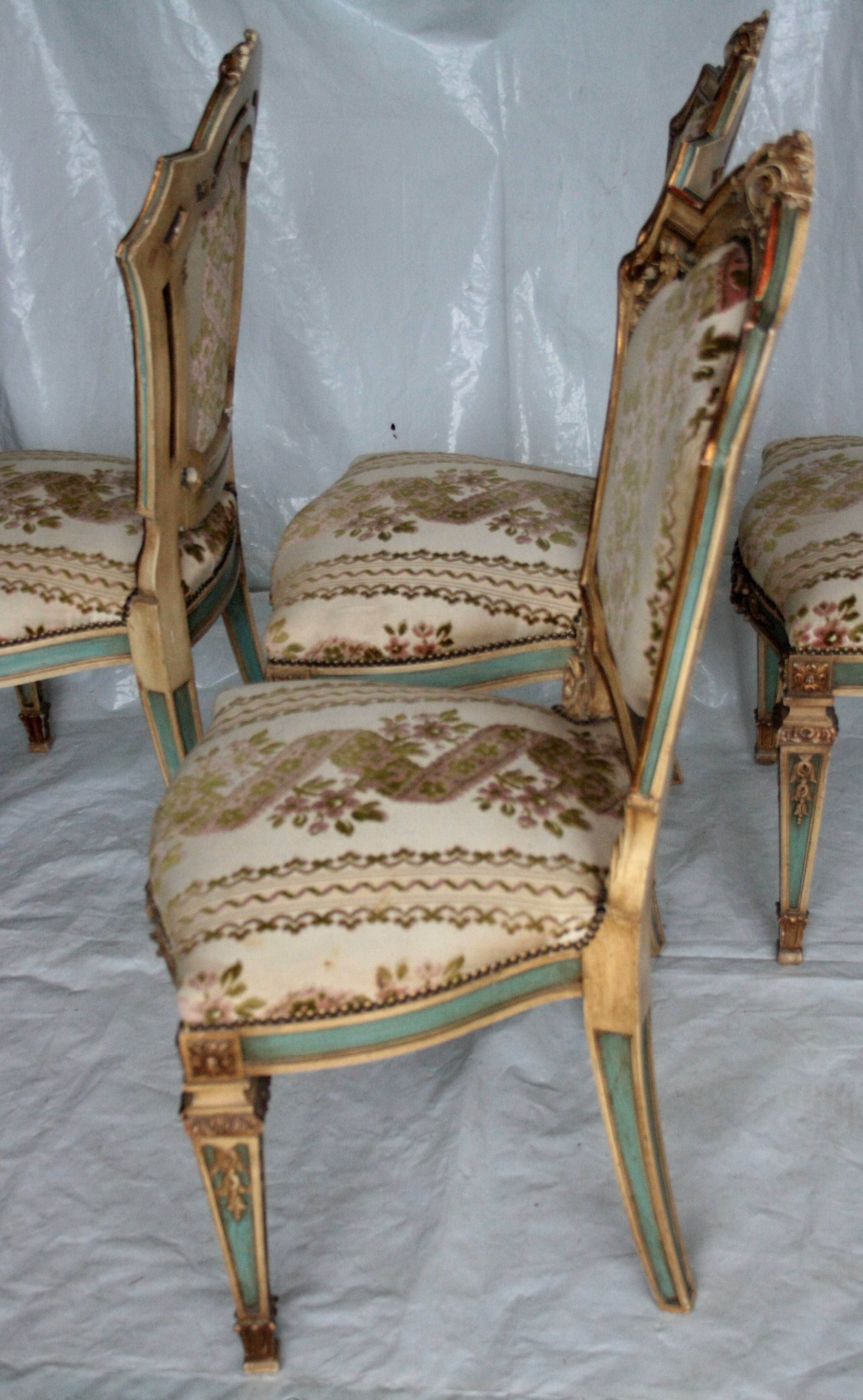 Set_of_4_Napoleon_III_Style_Chairs,_Second_Half_of_the_19th_Century,_France