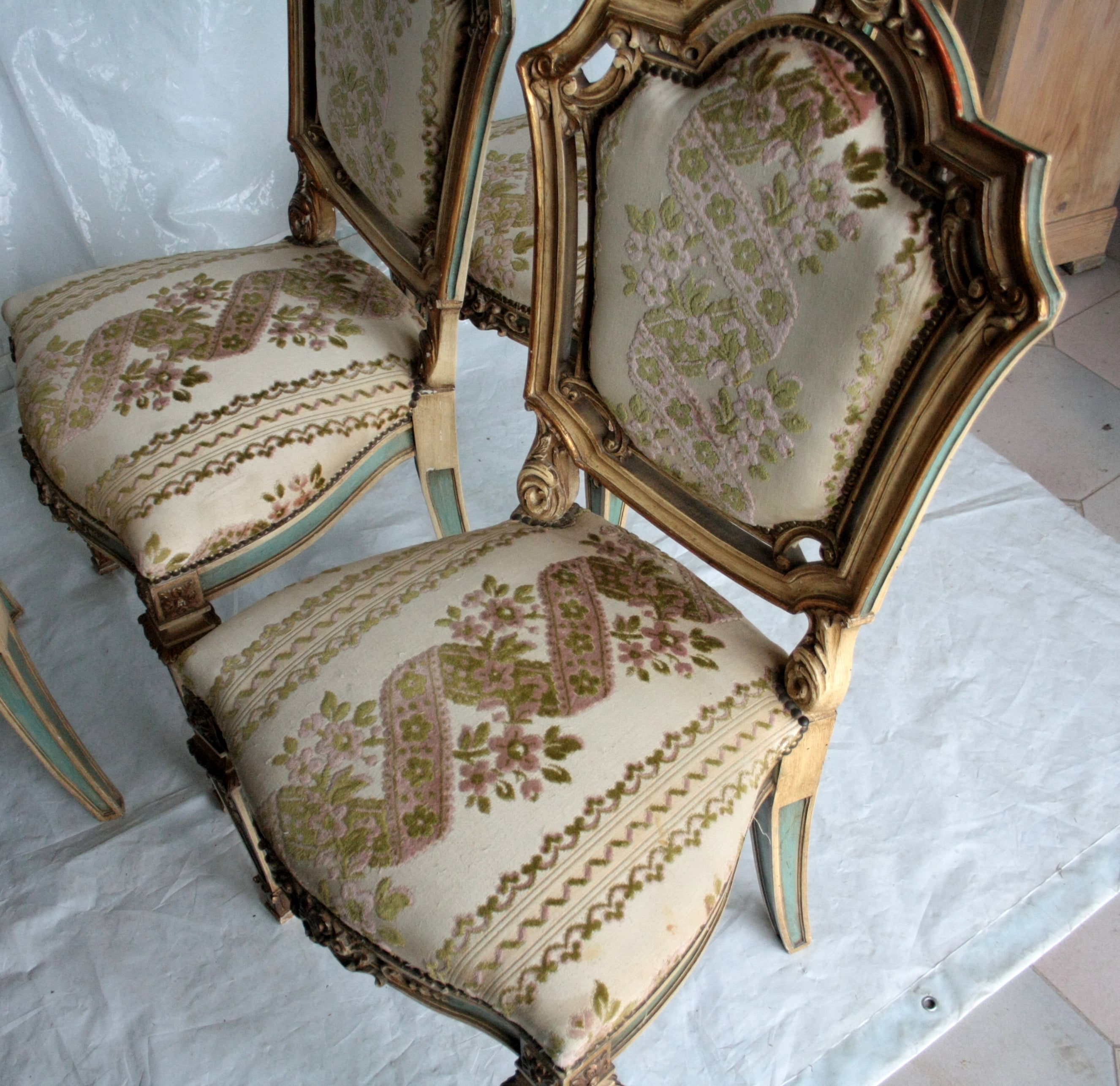 Set_of_4_Napoleon_III_Style_Chairs,_Second_Half_of_the_19th_Century,_France