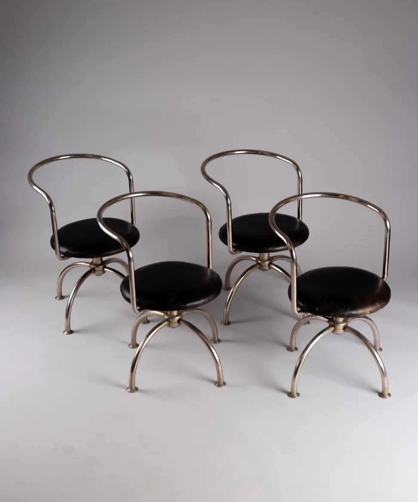 Set_of_4_Pauli_Blomstedt_Rare_Tubular_Steel_Chairs_for_Merivaara,_1930s,_Finland