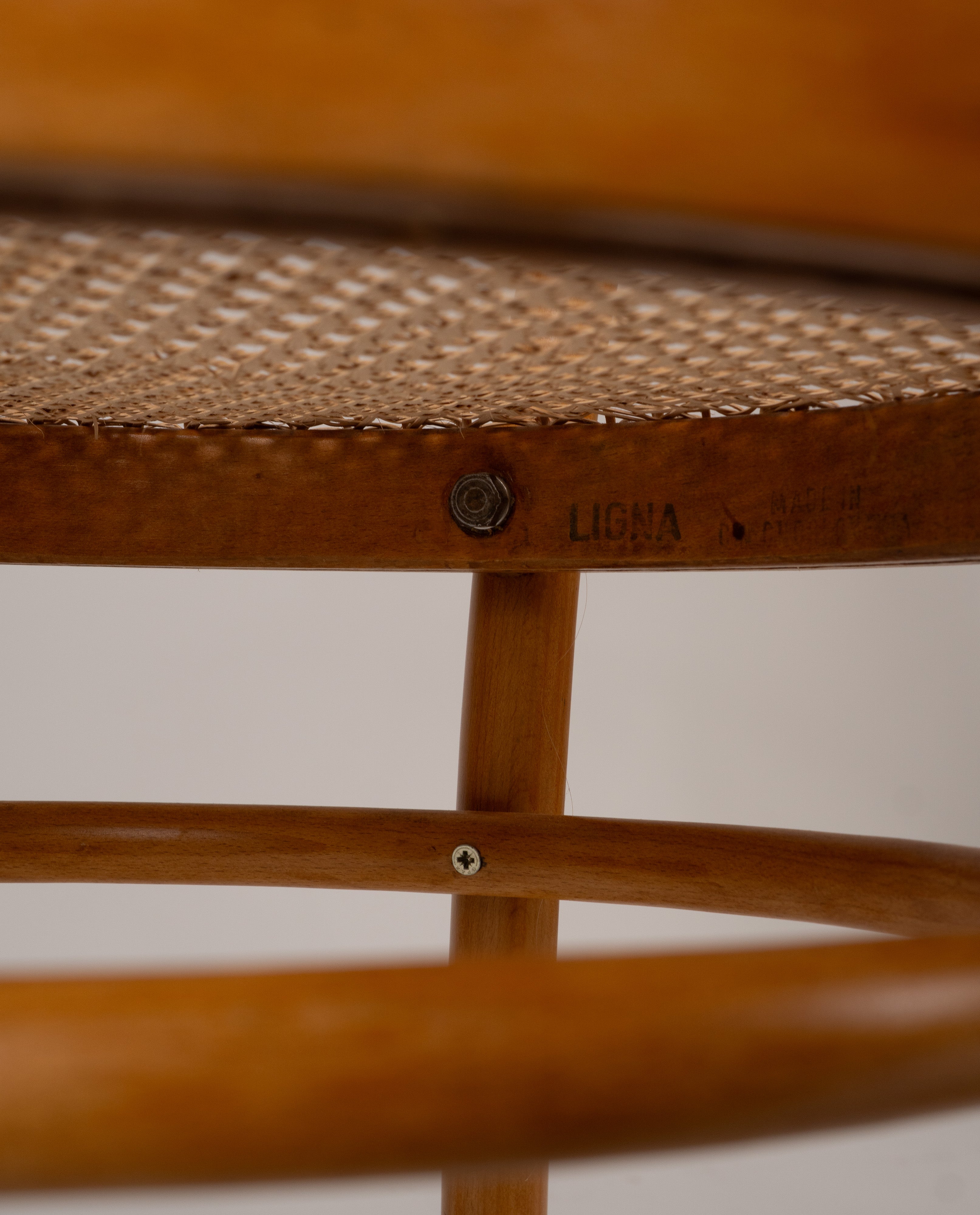 Set_of_4_Thonet_chairs_Model_209_by_Ligna_from_1960