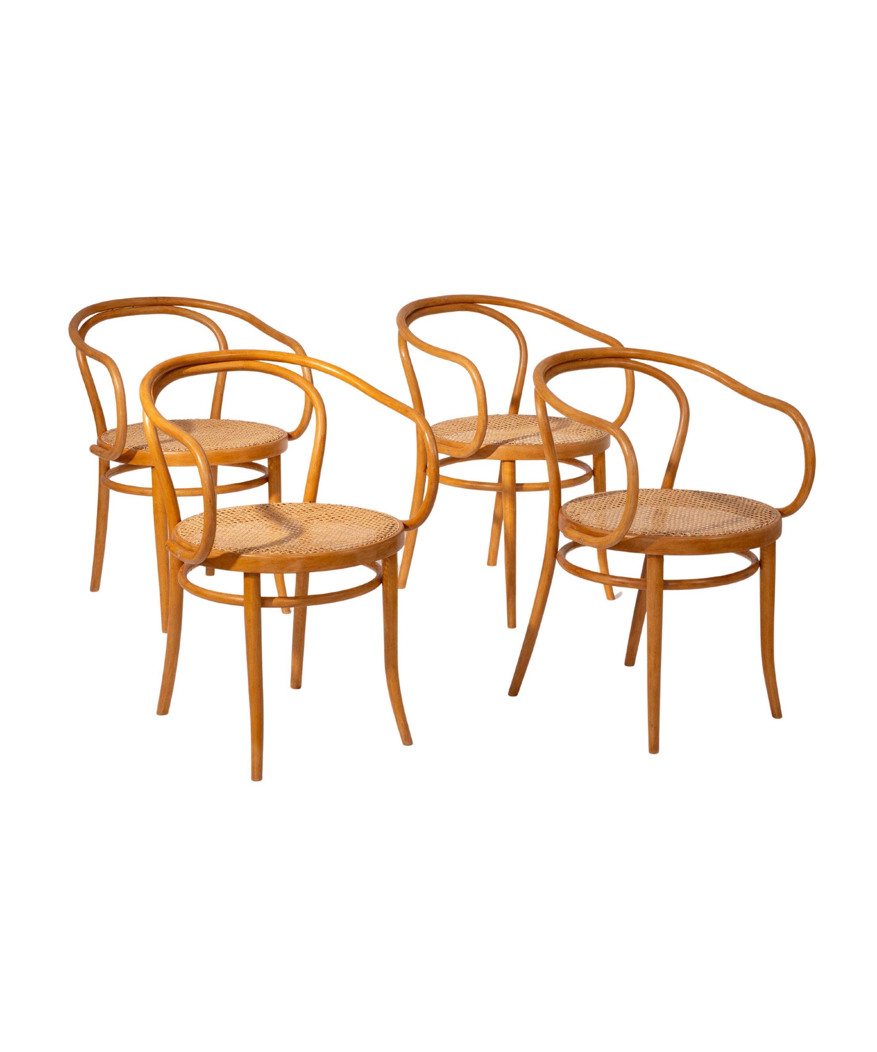 Set_of_4_Thonet_chairs_Model_209_by_Ligna_from_1960