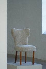 Set_of_4_Viggo_Boesen_Style_Dining_Chairs_in_Lambswool_and_Oak