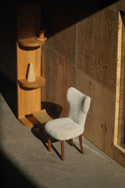Set_of_4_Viggo_Boesen_Style_Dining_Chairs_in_Lambswool_and_Oak