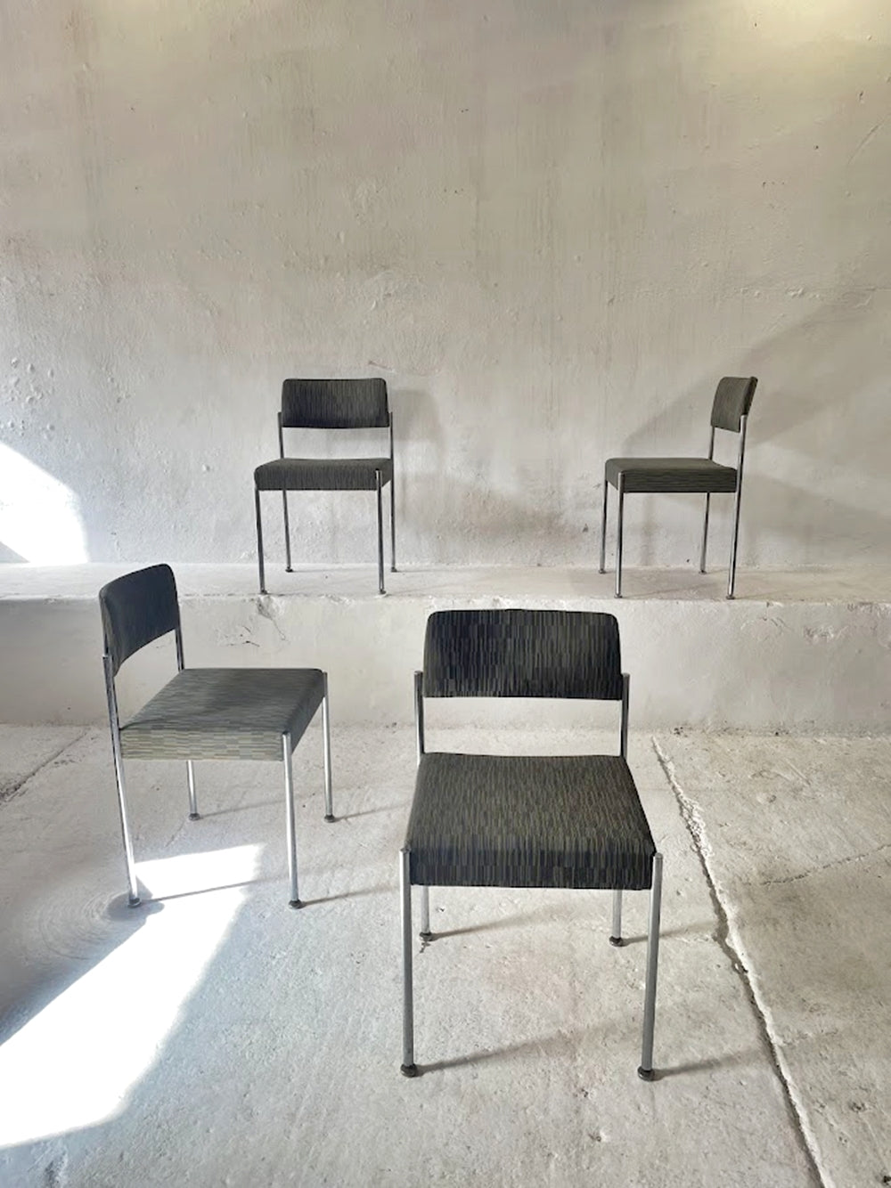 Set_of_4_Vintage_Girsberger_Martin_Stoll_Chairs_1970s