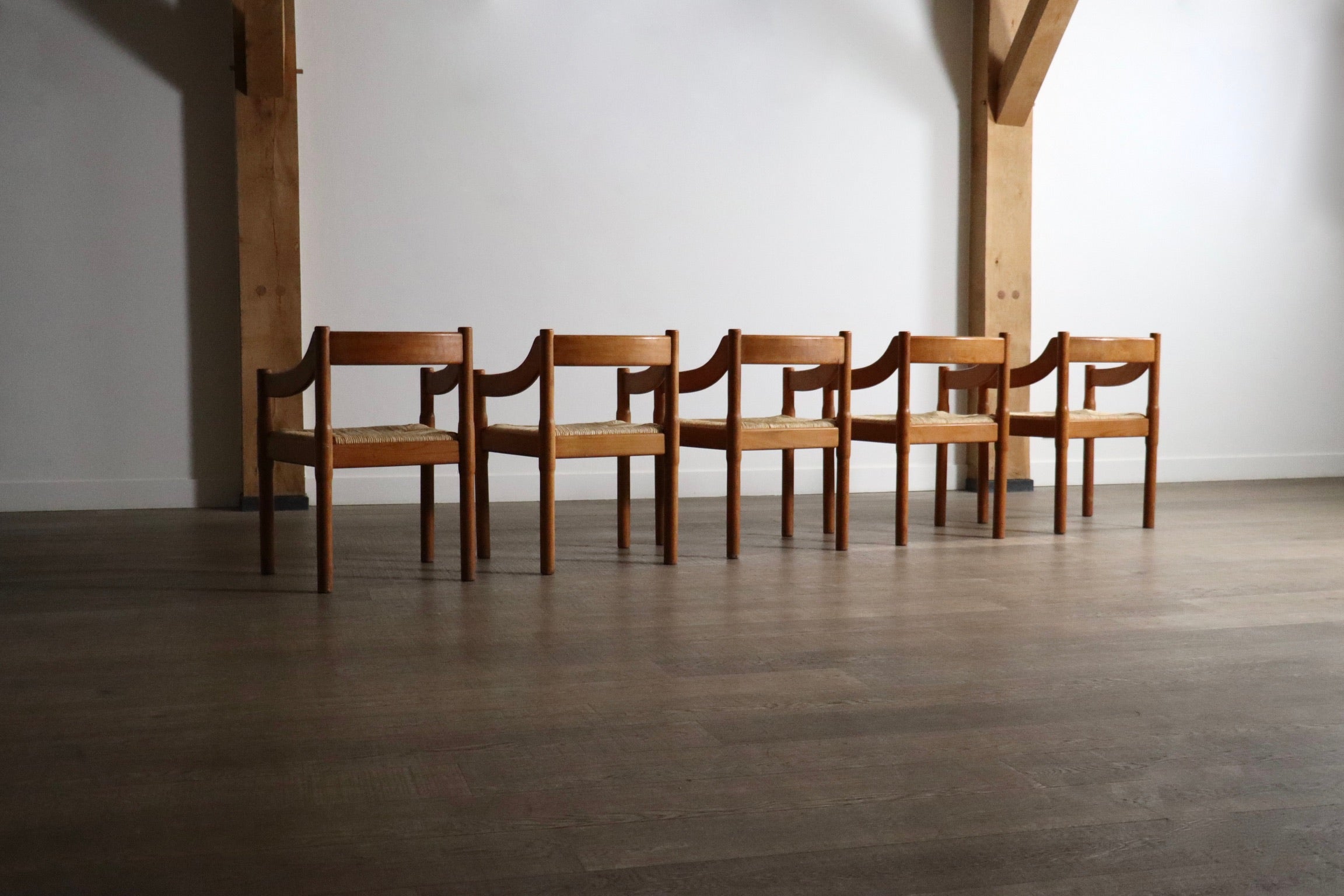 Set_of_5_carimate_chairs_by_Vico_Magistretti,_1960s