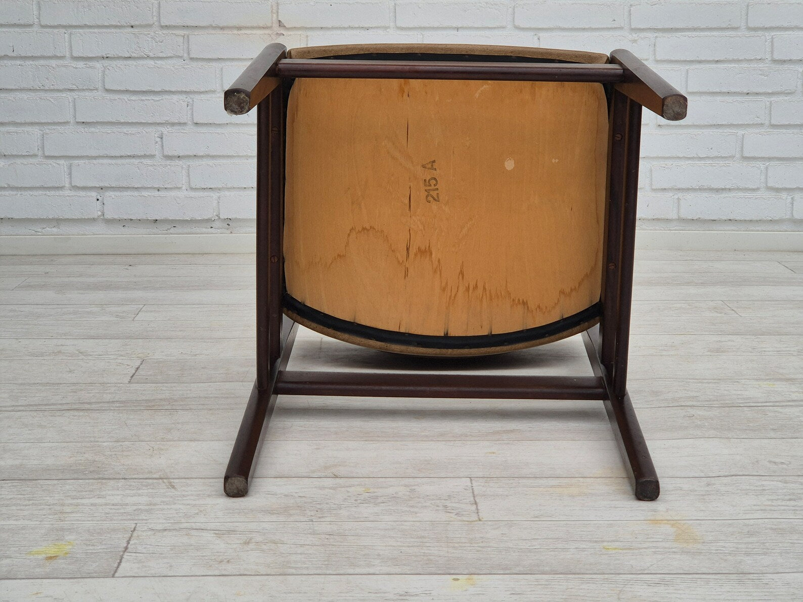 Set_of_5_Dining_Chairs,_Leather_&_Wood_Frame,_1970s_Denmark