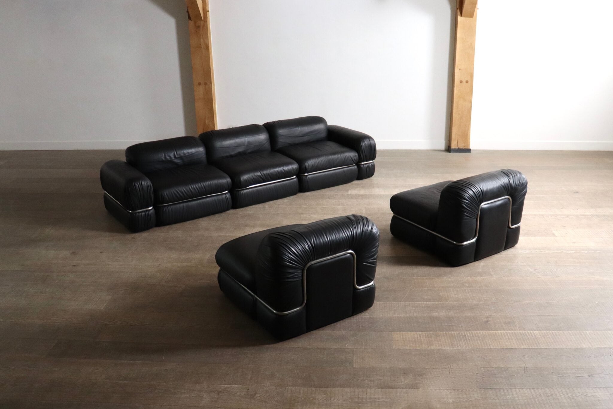 Set_of_5_Rodolfo_Bonetto_Modular_Sofa_for_Tecnosalotto_in_Black_Leather,_1960s,_Italy