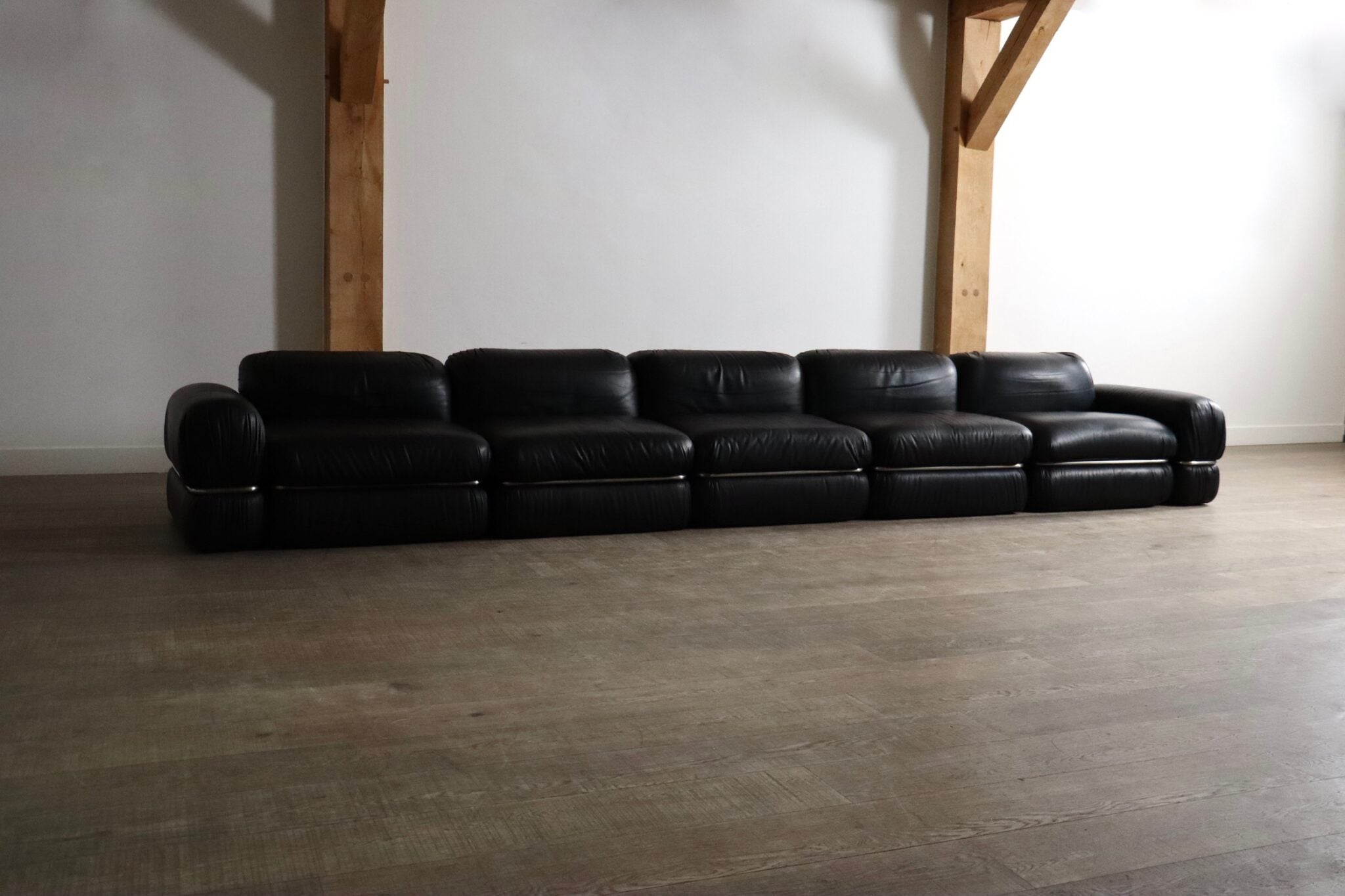 Set_of_5_Rodolfo_Bonetto_Modular_Sofa_for_Tecnosalotto_in_Black_Leather,_1960s,_Italy