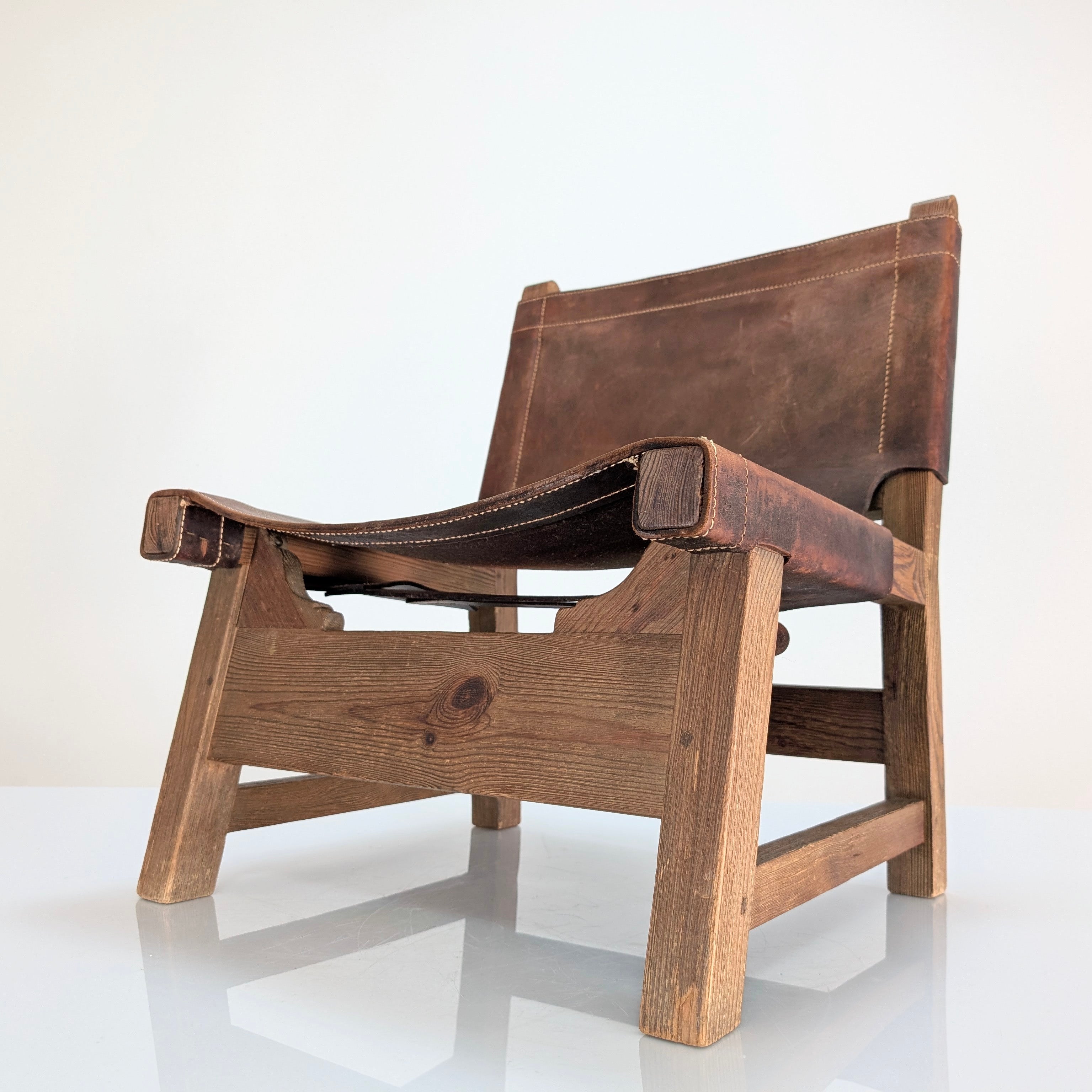 Set_of_5_Spanish_Leather_and_Oak_Chairs,_Paco_Muñoz_Style,_1960s