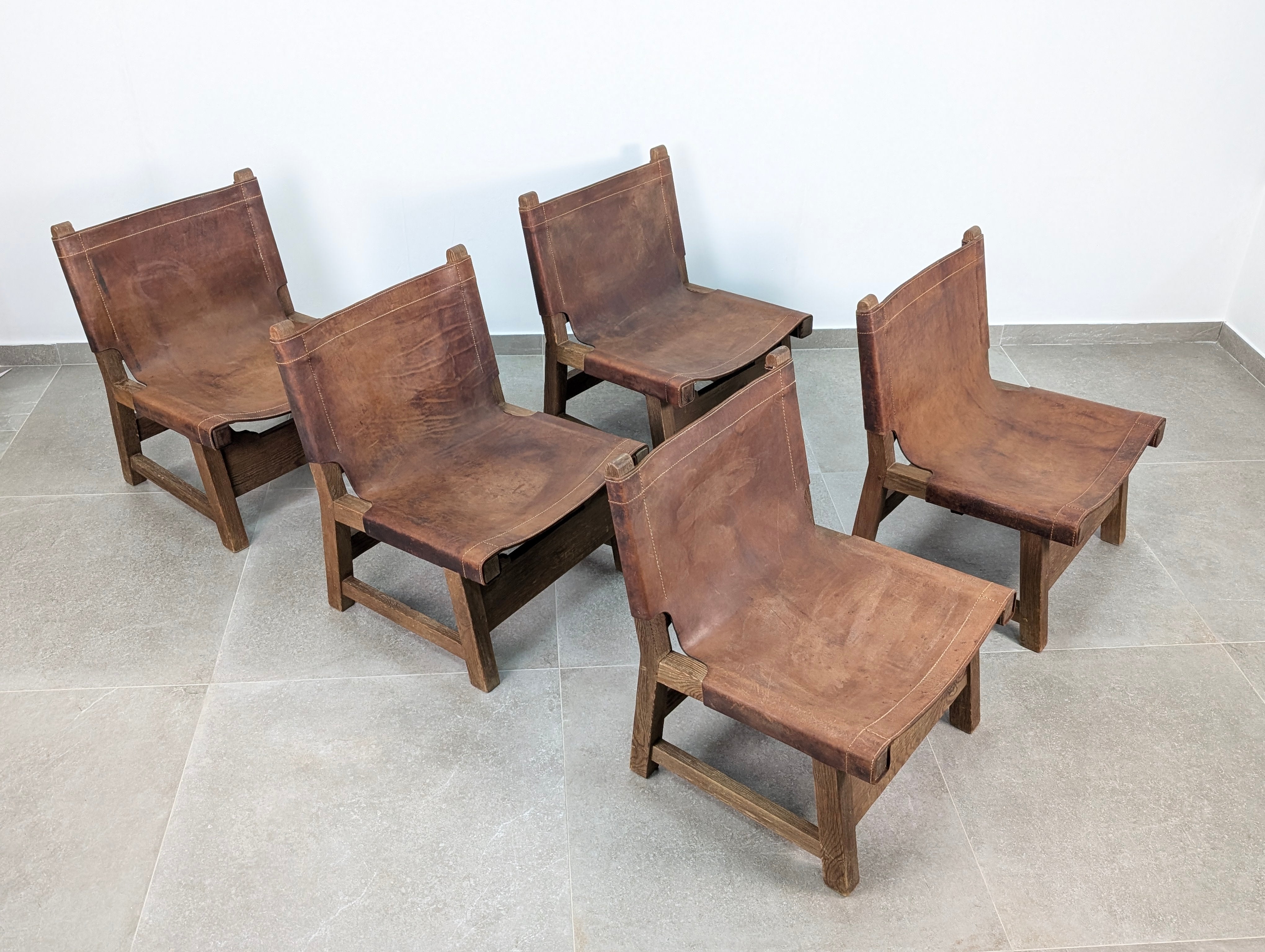 Set_of_5_Spanish_Leather_and_Oak_Chairs,_Paco_Muñoz_Style,_1960s