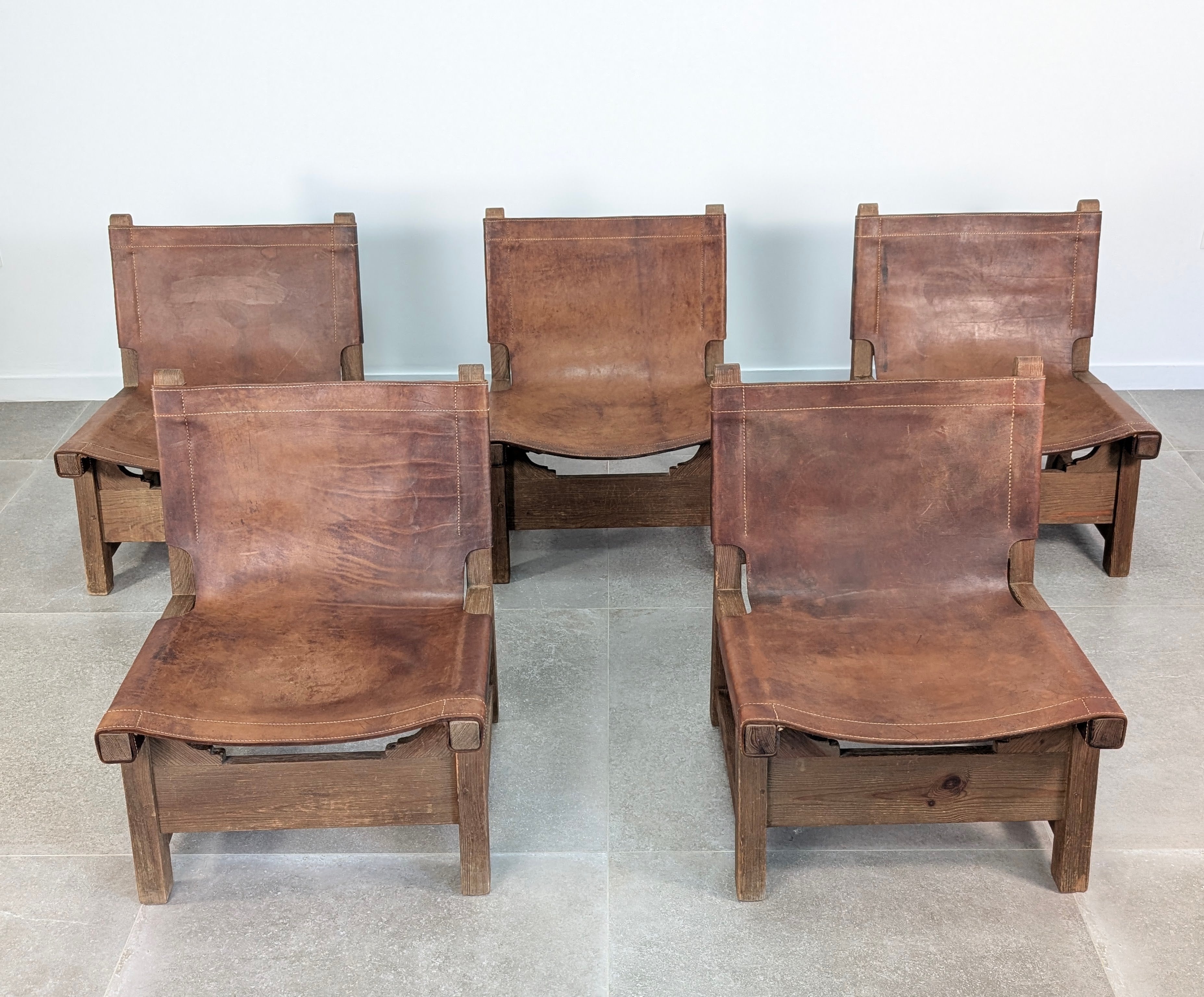 Set_of_5_Spanish_Leather_and_Oak_Chairs,_Paco_Muñoz_Style,_1960s