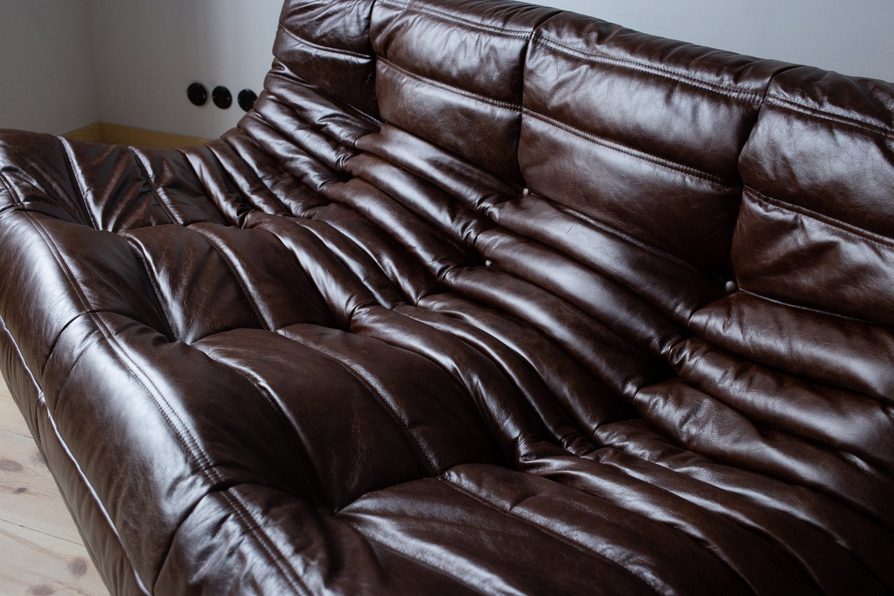 Set_of_5_Togo_Living_Room_Sofas_in_Dark_Brown_Shiny_Leather_by_Michel_Ducaroy_for_Ligne_Roset,_1980