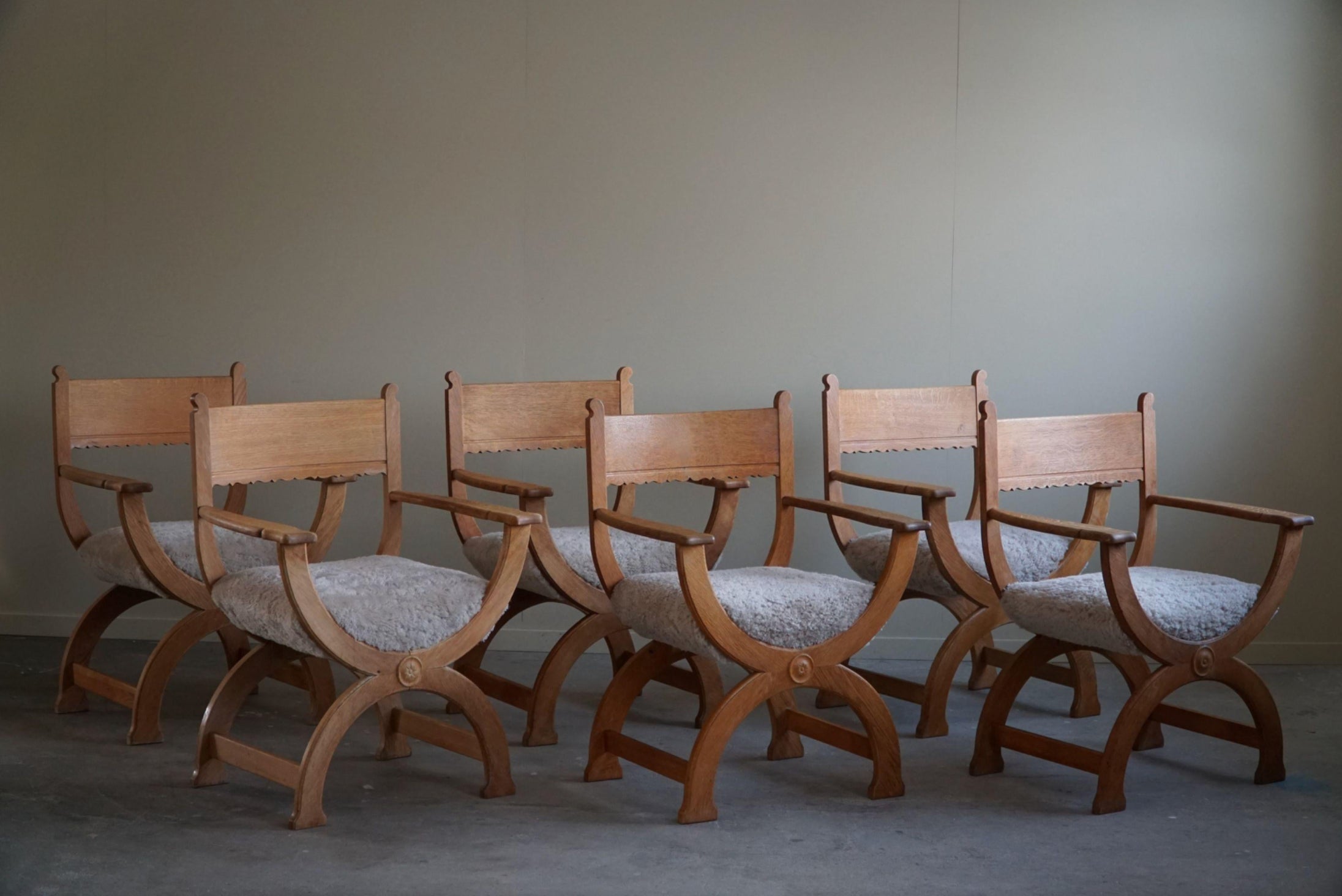 Set_of_6_Armchars_in_Oak_&_Lambswool,_Mid_Century_Modern,_Henning_Kjærnulf,_1960s