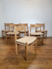 Set_of_6_CH40_chairs_by_Hans_J._wegner_for_Carl_Hansen_&_Søn