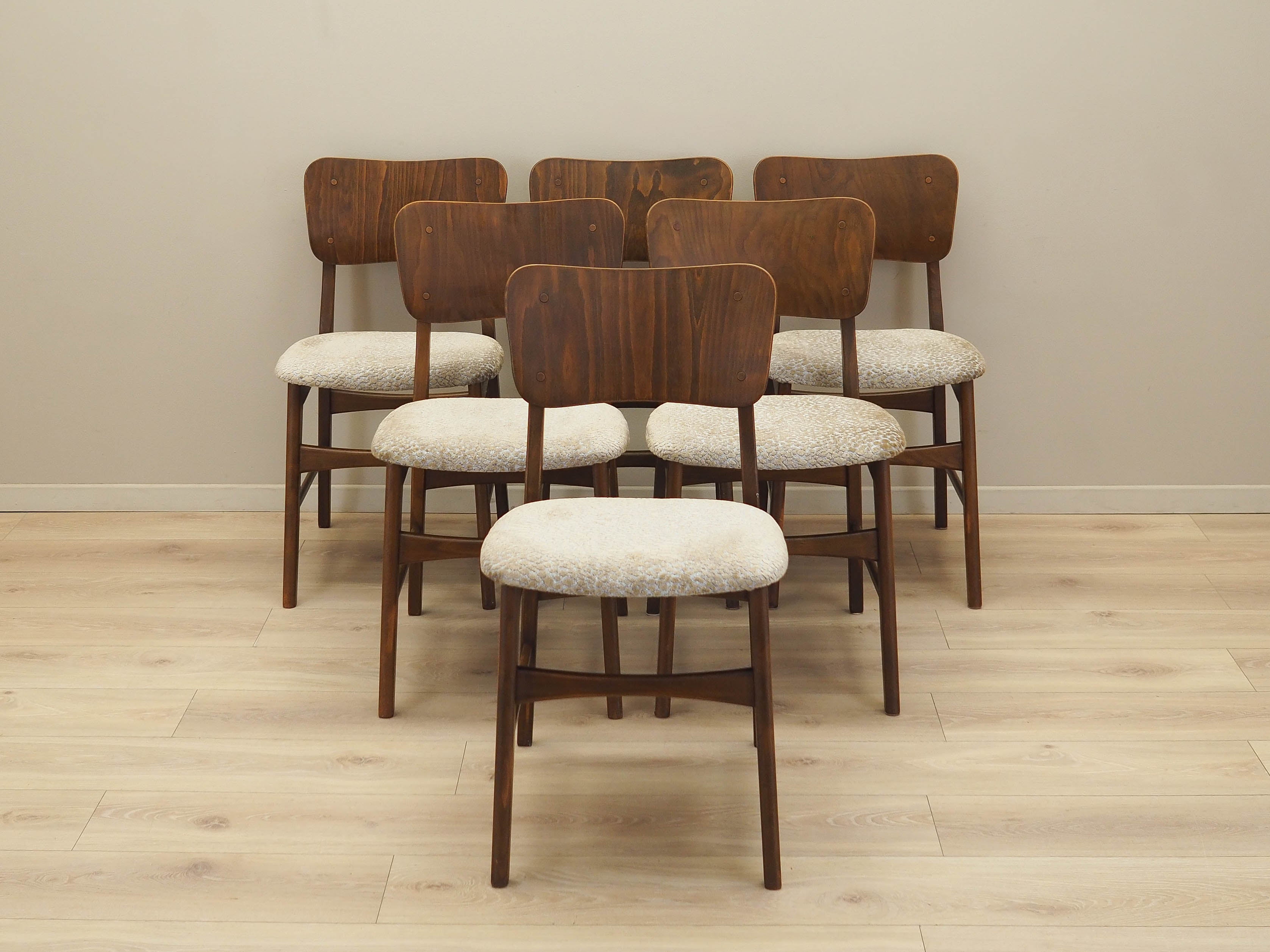 Set_of_6_Chairs,_Danish_Manufacture,_1960s,_Denmark