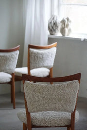 Set_of_6_Chairs_in_Oak_&_Lambswool,_Model_SW86_by_Finn_Juhl_in_Danish_Modern,_1953