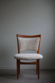 Set_of_6_Chairs_in_Oak_&_Lambswool,_Model_SW86_by_Finn_Juhl_in_Danish_Modern,_1953