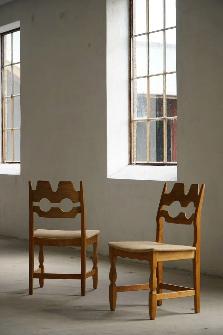 Set_of_6_Chairs,_Oak_&_Hessian_by_Henning_Kjærnulf,_Mid_Century_Modern,_1960s