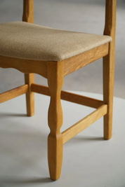 Set_of_6_Chairs,_Oak_&_Hessian_by_Henning_Kjærnulf,_Mid_Century_Modern,_1960s