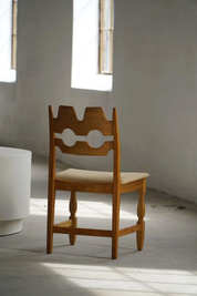 Set_of_6_Chairs,_Oak_&_Hessian_by_Henning_Kjærnulf,_Mid_Century_Modern,_1960s