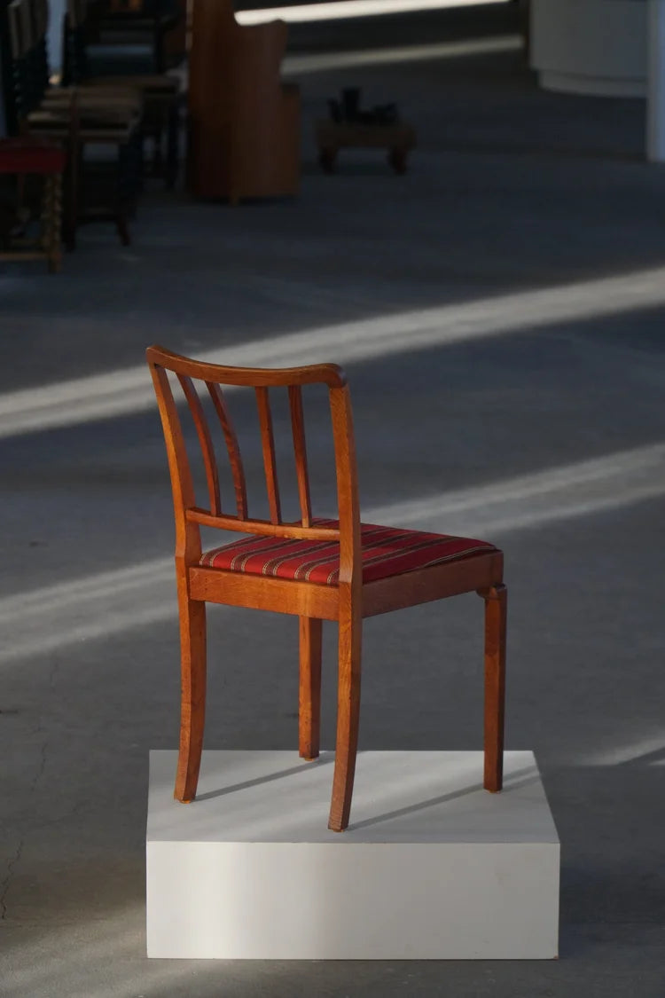 Set_of_6_Classic_Danish_Modern_Oak_Dining_Chairs