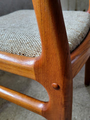 Set_of_6_dining_chairs_by_Johannes_Andersen_for_Uldum_1960's