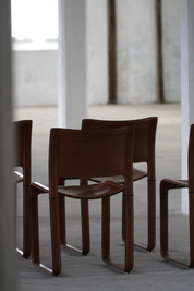 Set_of_6_Dining_Chairs_in_Brown/Red_Leather,_Tito_Agnoli,_Italian_Modern,_1970s