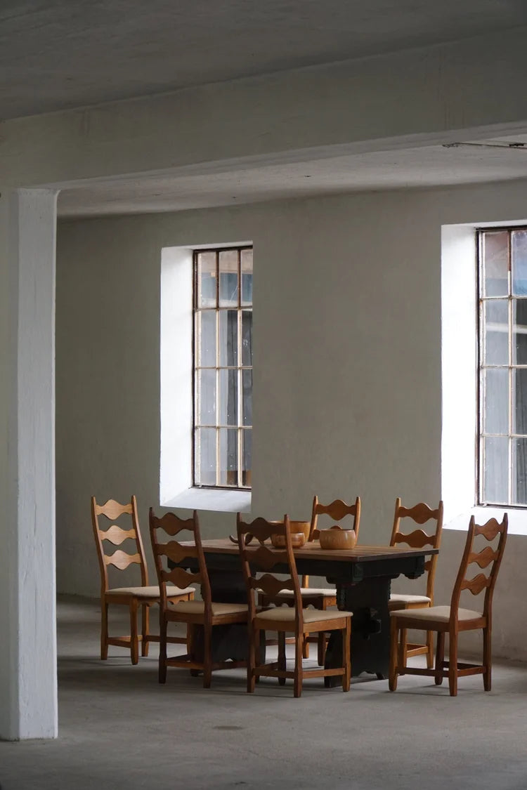 Set_of_6_Henning_Kjærnulf_Oak_Dining_Chairs_with_Hessian_Upholstery,_Denmark,_1950s