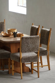 Set_of_6_Henning_Kjærnulf_Oak_Dining_Chairs_with_Lambswool_Upholstery,_Danish_Modern,_1950s