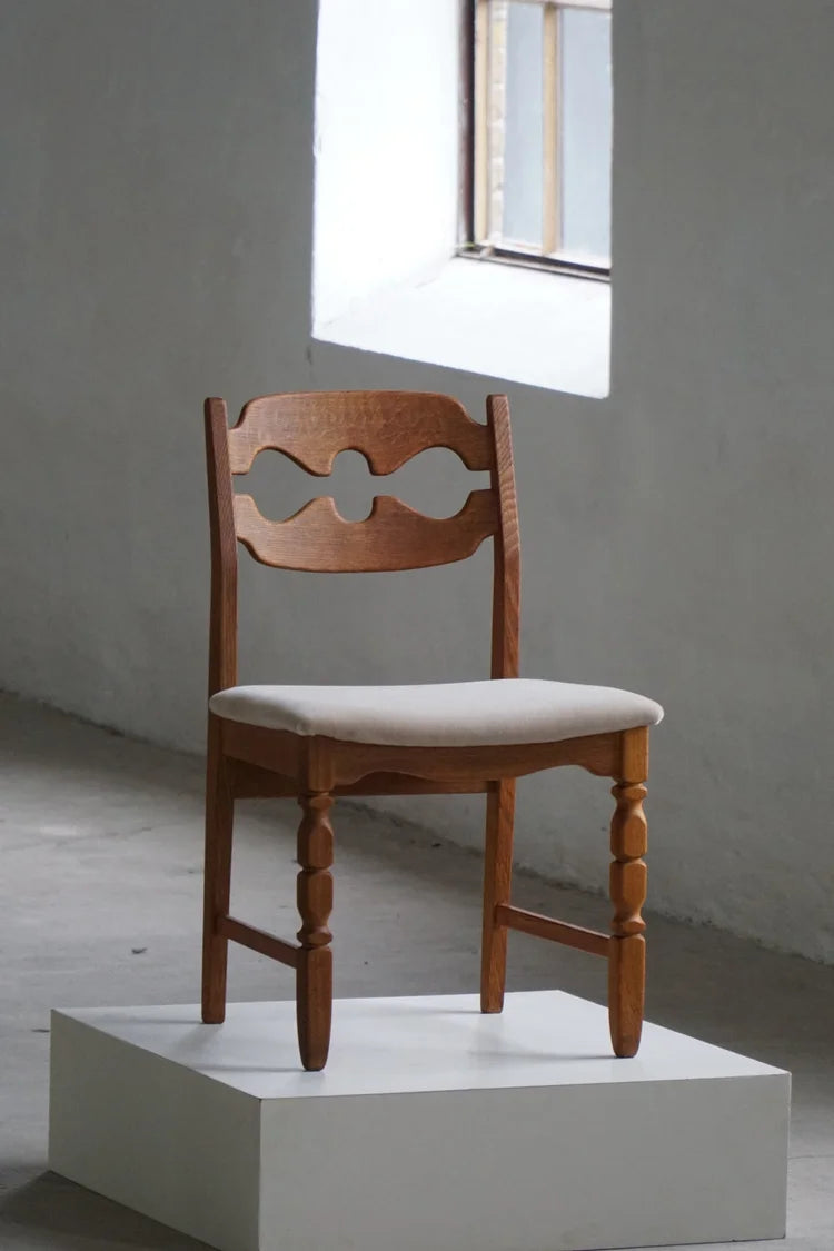 Set_of_6_Henning_Kjærnulf_Razorblade_Dining_Chairs_in_Oak_and_Kvadrat_Mohair,_Denmark,_1960s