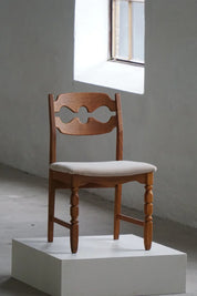 Set_of_6_Henning_Kjærnulf_Razorblade_Dining_Chairs_in_Oak_and_Kvadrat_Mohair,_Denmark,_1960s