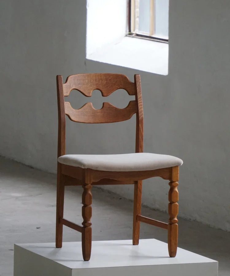 Set_of_6_Henning_Kjærnulf_Razorblade_Dining_Chairs_in_Oak_and_Kvadrat_Mohair,_Denmark,_1960s