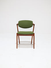 Set_of_6_Model_42_Dining_Chairs_by_Kai_Kristiansen,_Teak,_Denmark,_1960s