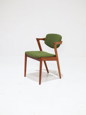Set_of_6_Model_42_Dining_Chairs_by_Kai_Kristiansen,_Teak,_Denmark,_1960s