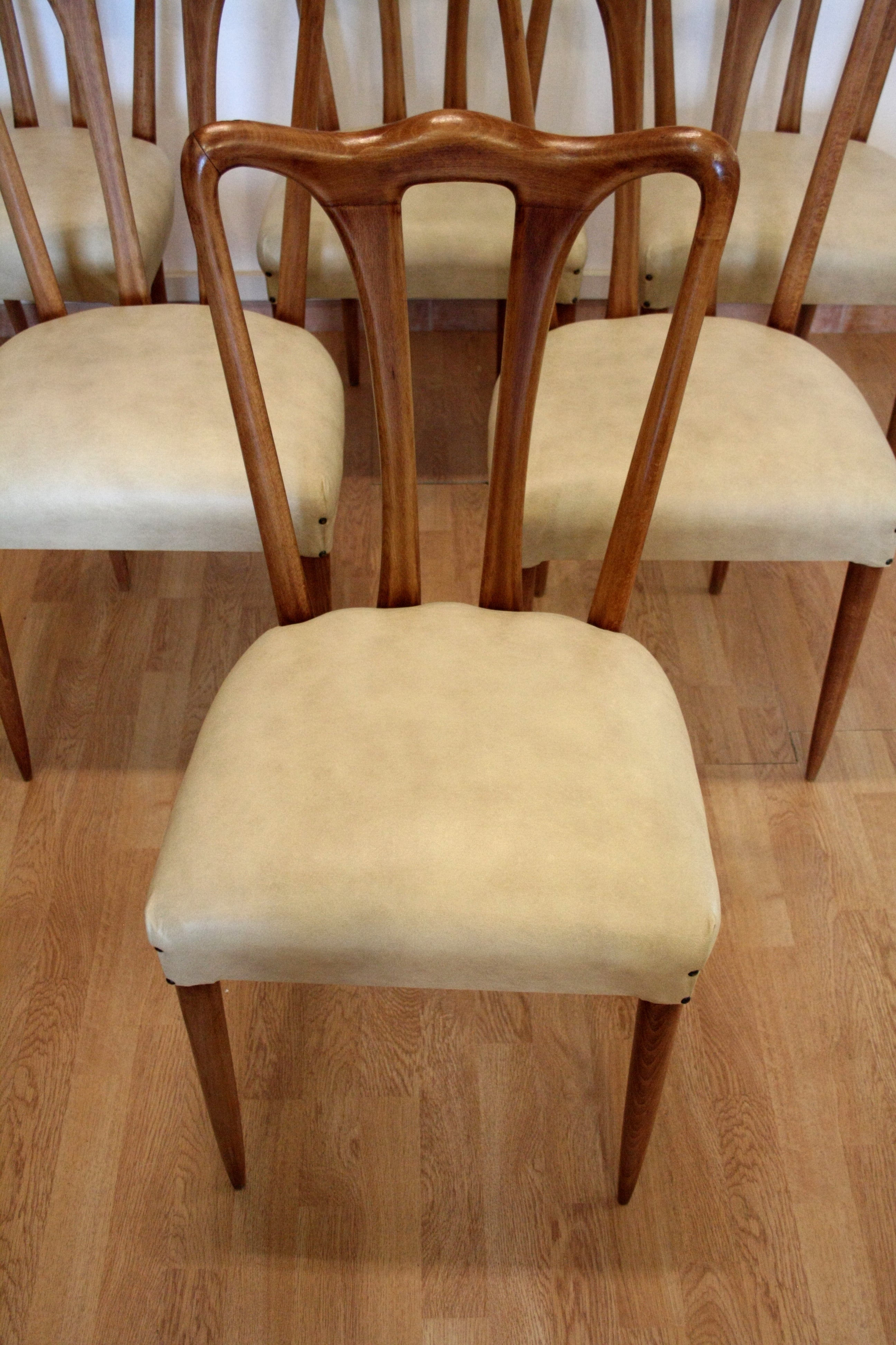 Set_of_6_mid-century_modern_chairs,_Italy,_1960