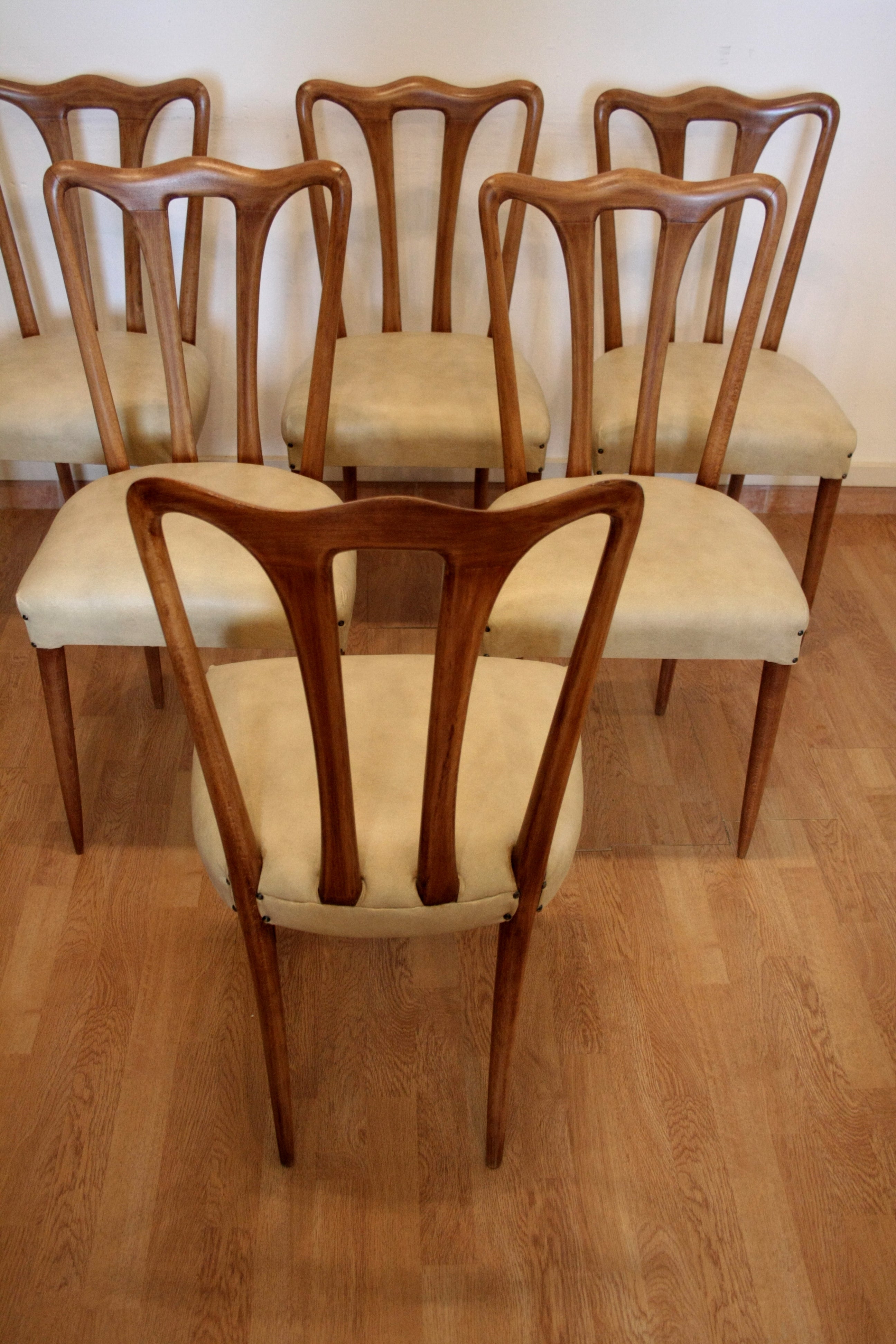 Set_of_6_mid-century_modern_chairs,_Italy,_1960