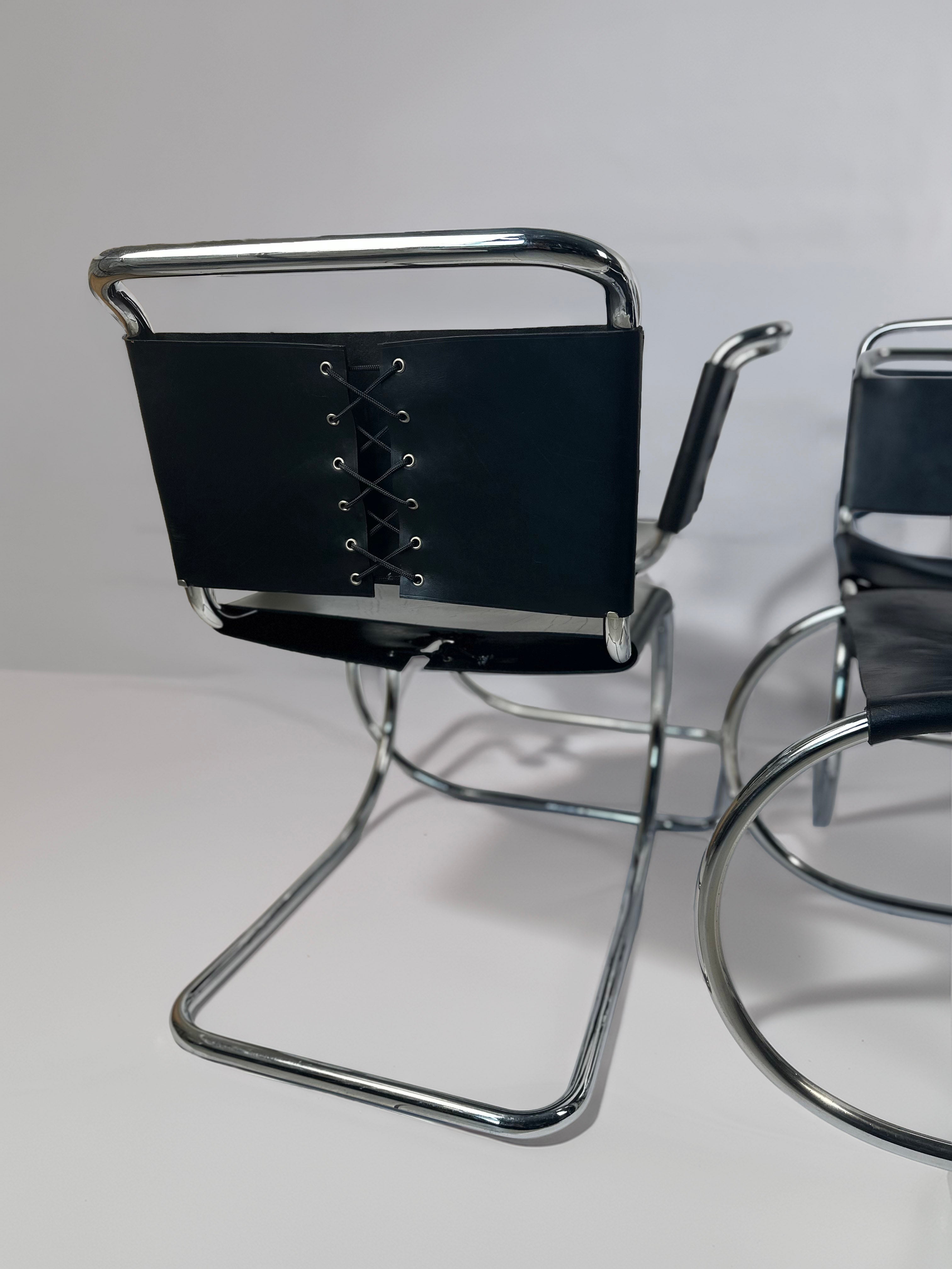 Set_of_6_MR10_Cantilever_Chairs_Attributed_to_Knoll_International,_Mies_van_der_Rohe_Bauhaus_Dining_Chairs