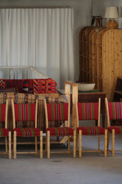 Set_of_6_Oak_Dining_Chairs_with_Red_Upholstery,_Scandinavian_Modern_Design
