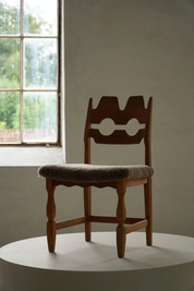 Set_of_6_Razorblade_Chairs_by_Henning_Kjærnulf_in_Oak_&_Lambswool,_1960s