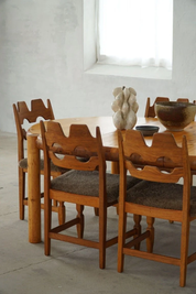 Set_of_6_Razorblade_Chairs_by_Henning_Kjærnulf_in_Oak_&_Lambswool,_1960s
