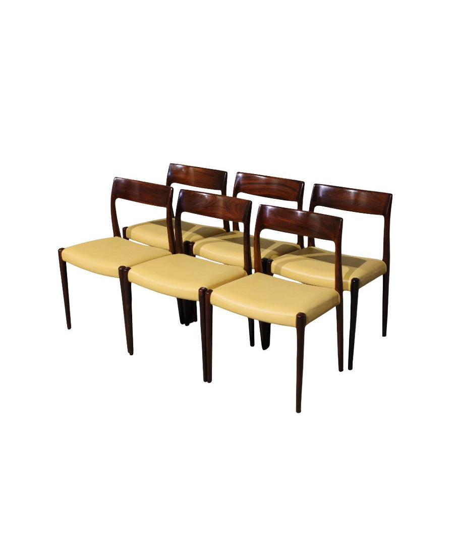 Set_of_6_Rosewood_Model_77_Dining_Chairs_by_Niels_O._Moller,_1960