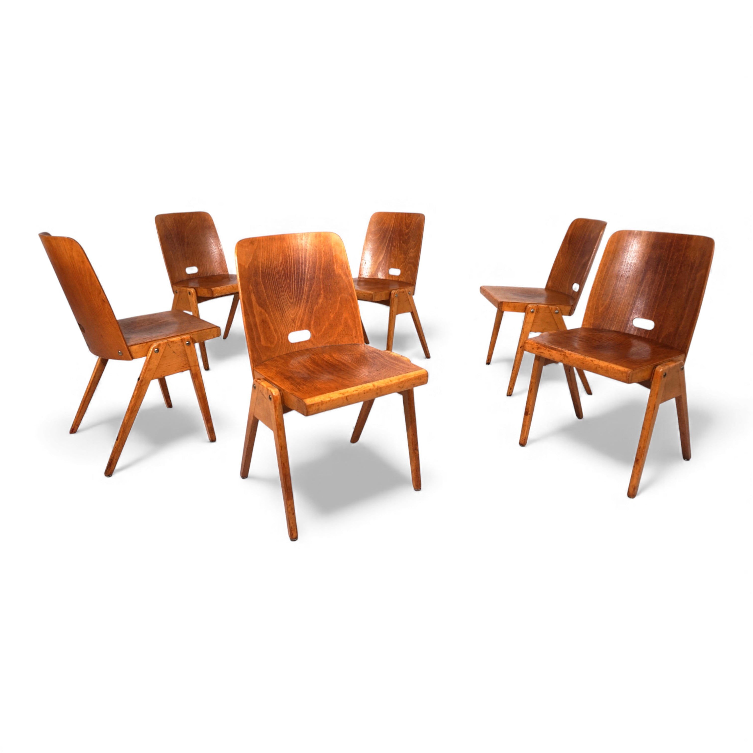 Set_of_6_stackable_dining_chairs_in_Bauhaus_style,_1960